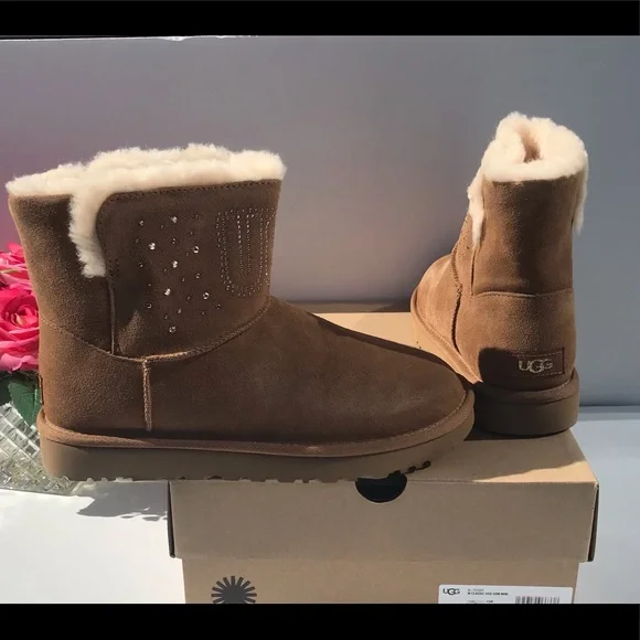 UGG Classic UGG Gem Mini Boot - Picture 1 of 10